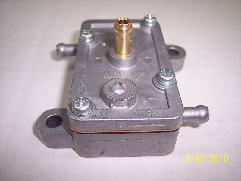 NEW MIKUNI FUEL PUMP DF44-211 SINGLE OUTLET FITS MANY