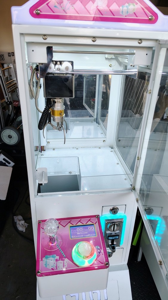 Mini Claw Machine with Bill And Coin Acceptor | Crane Machine | Palm Beach FL