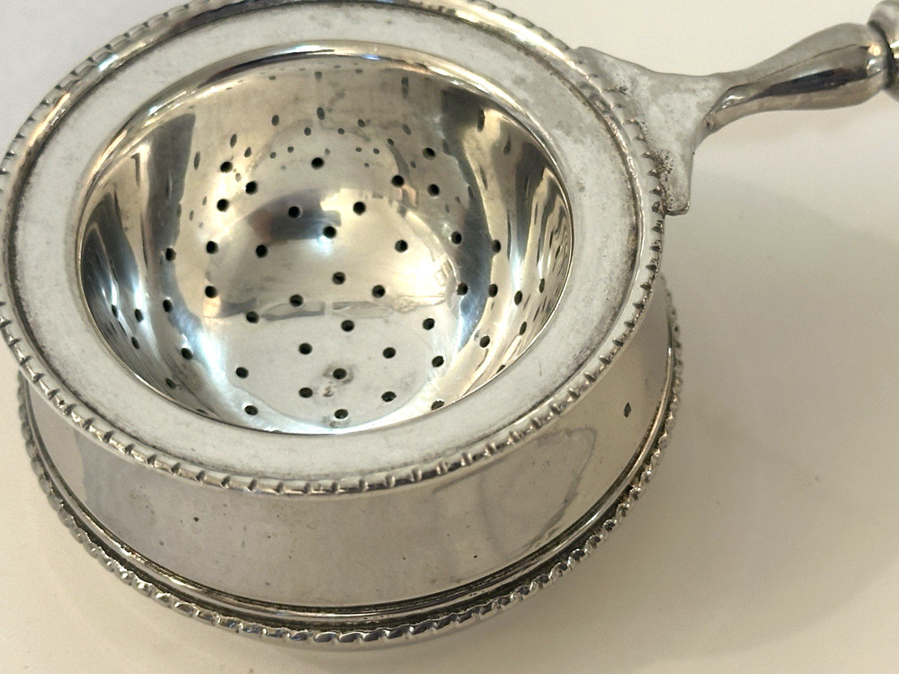 Vintage Weighted Silver Plated Tea Strainer 2 Piece Beaded Edge Bakelite Handle