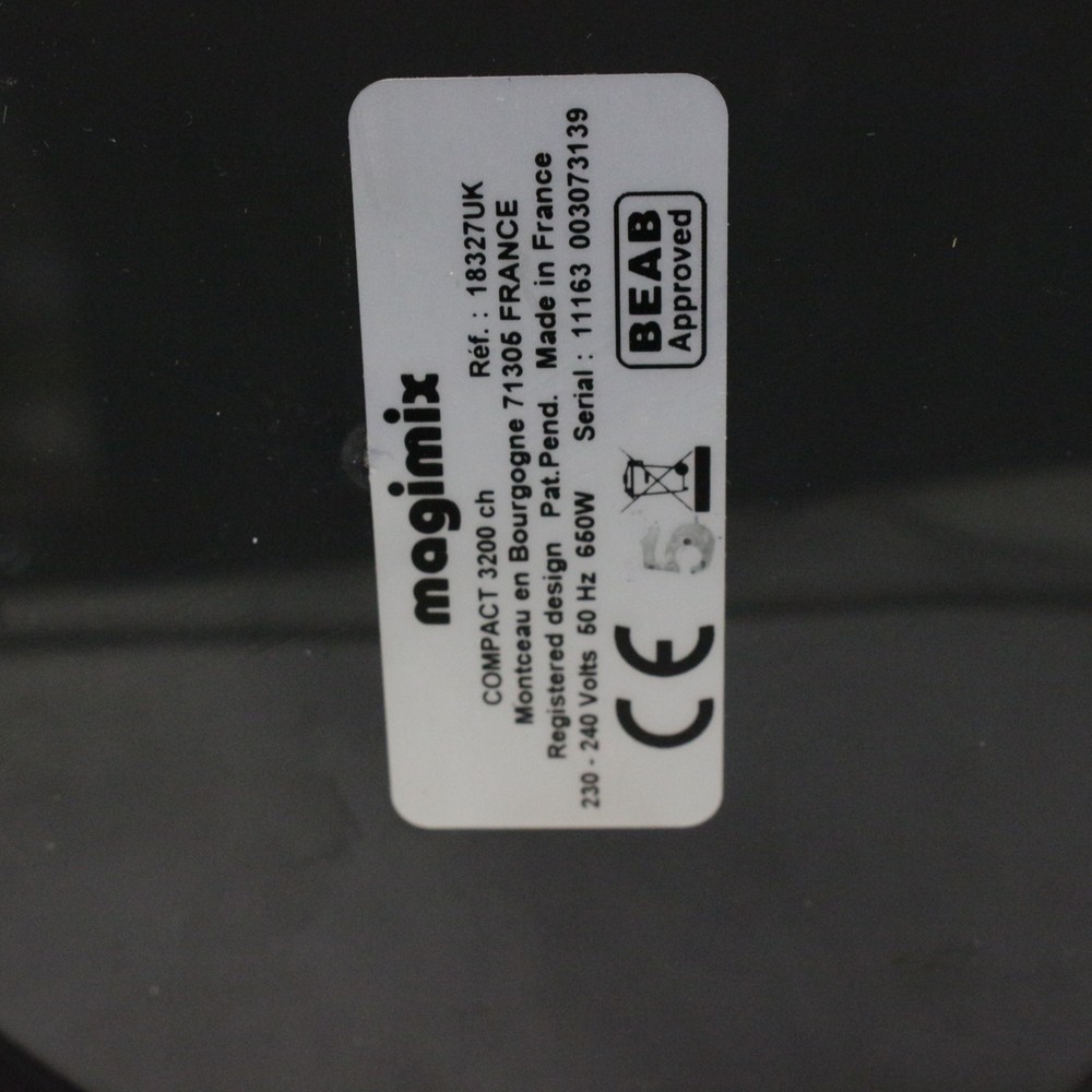 Magimix Compact 3200 Food Processor & Accessories 240 Volt Not Us Plug