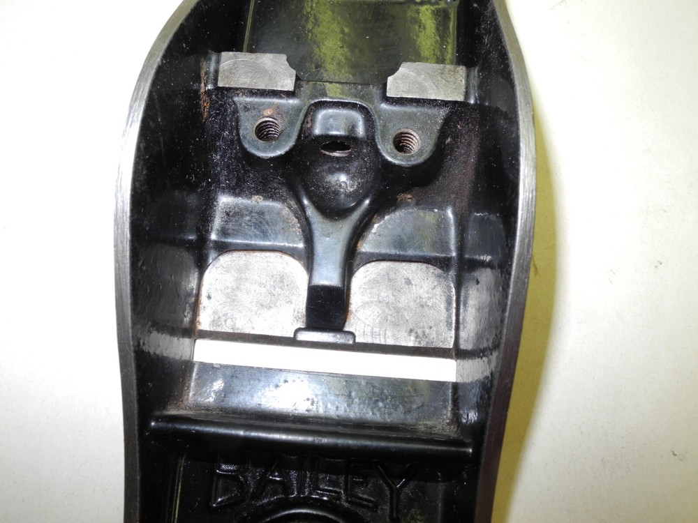 VINTAGE STANLEY TOOLS BAILEY #4 PLANE BASE CLEAN CONDITION, GOOD PAINT, NO RUST