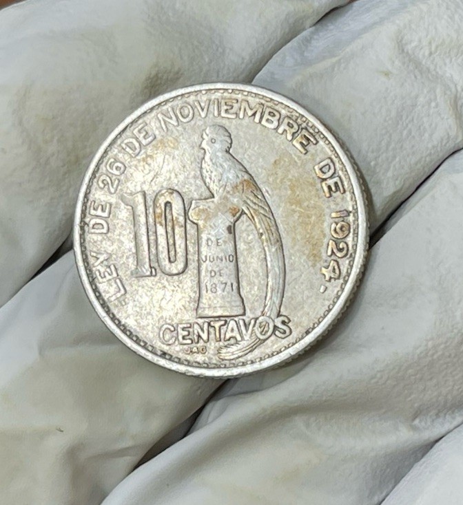 1945 Guatemala 10 Centavos Silver Coin