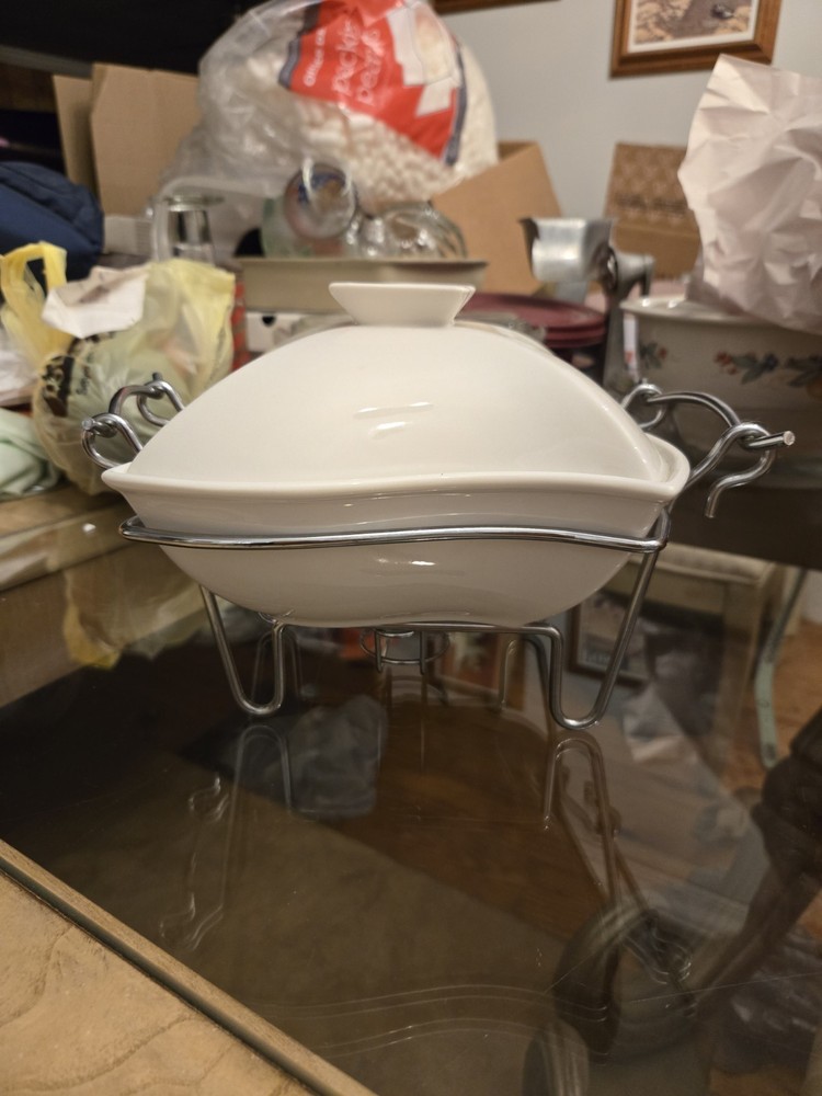 Godinger Covered Chafing Dish With Wire Warming Rack