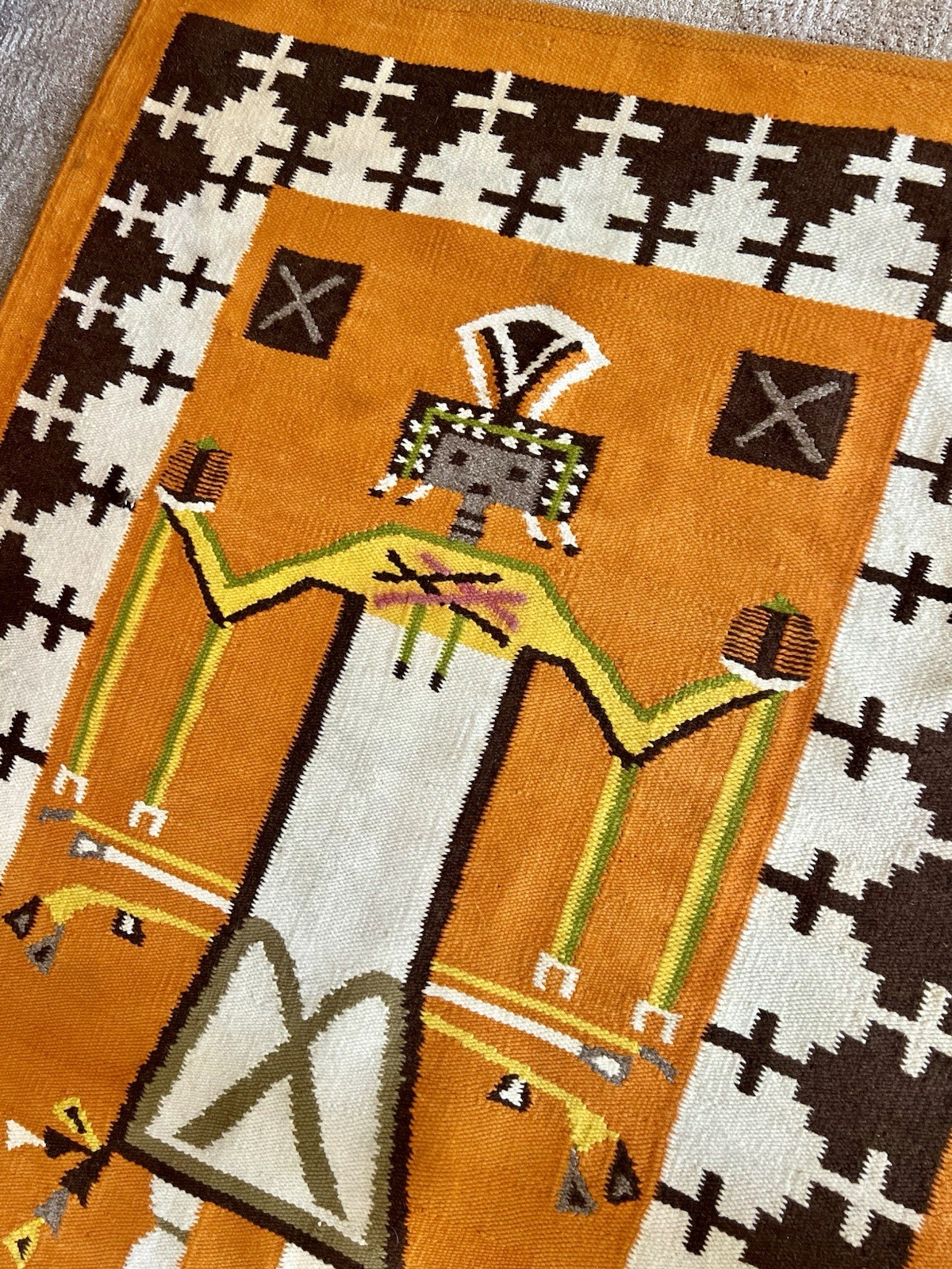 Beautiful Vintage Navajo Yie Rug Native American 47 x 33 Home Spun Wool As Is