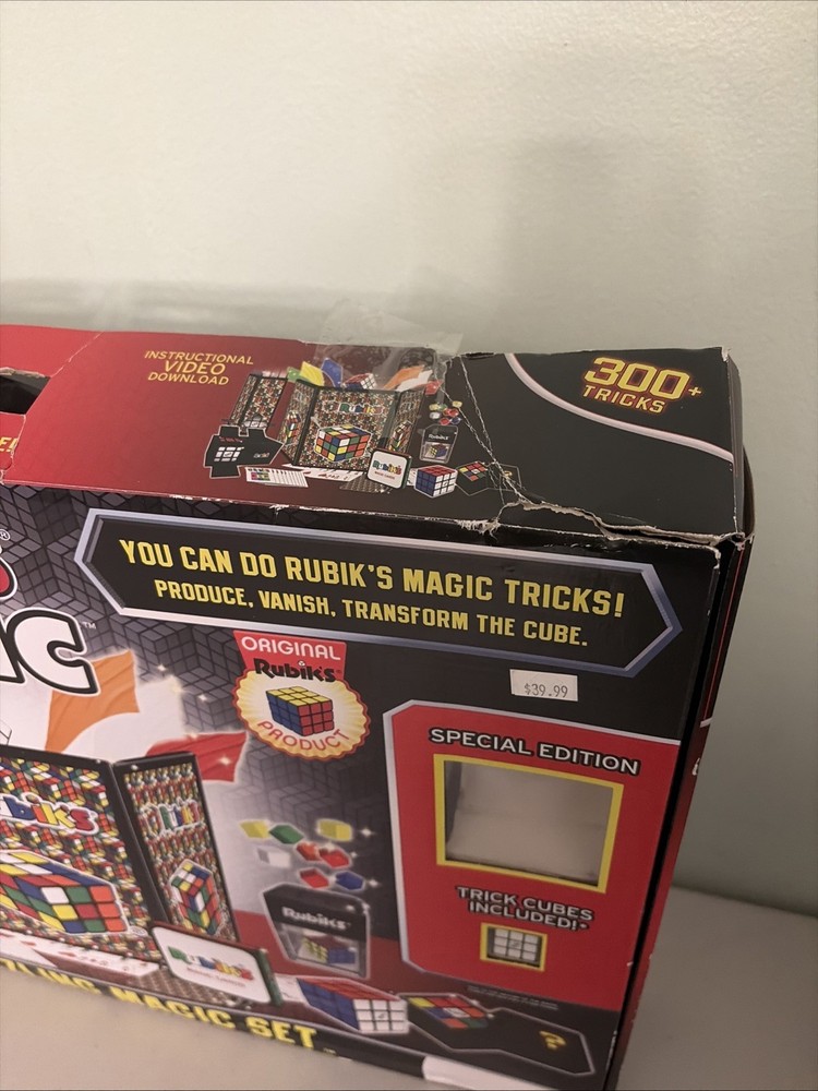 Fantasma Toys Rubik's Perplexing 300+ Magic Tricks Set