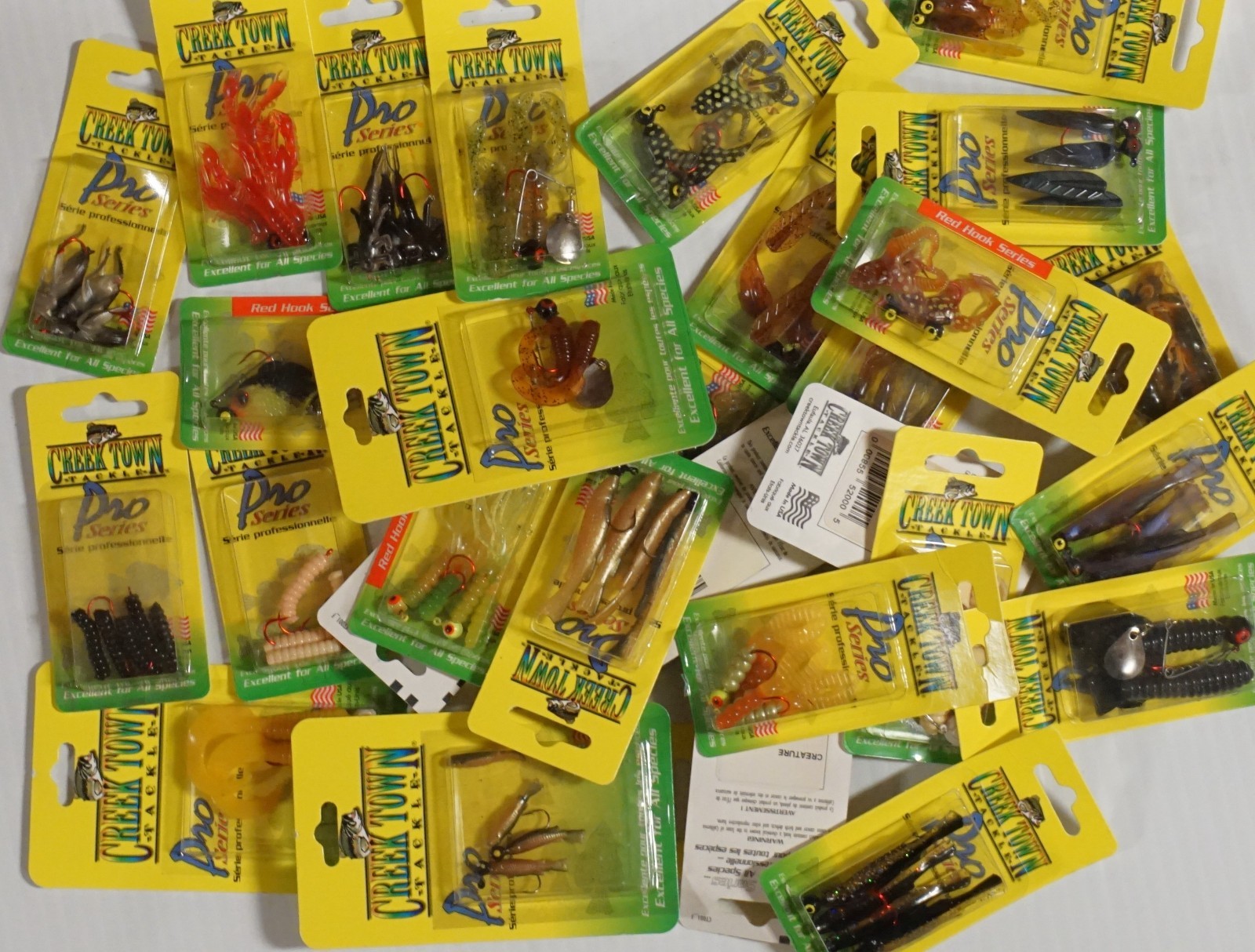30 Packs - Creek Town Plastic Fishing Lures - Frogs, Grubs, Minnows, Crawfish