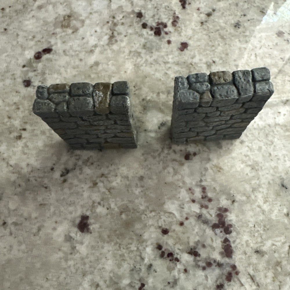 2= 3/4 Dwarven Forge solid insert wall magnetic. Very versatile building piece.