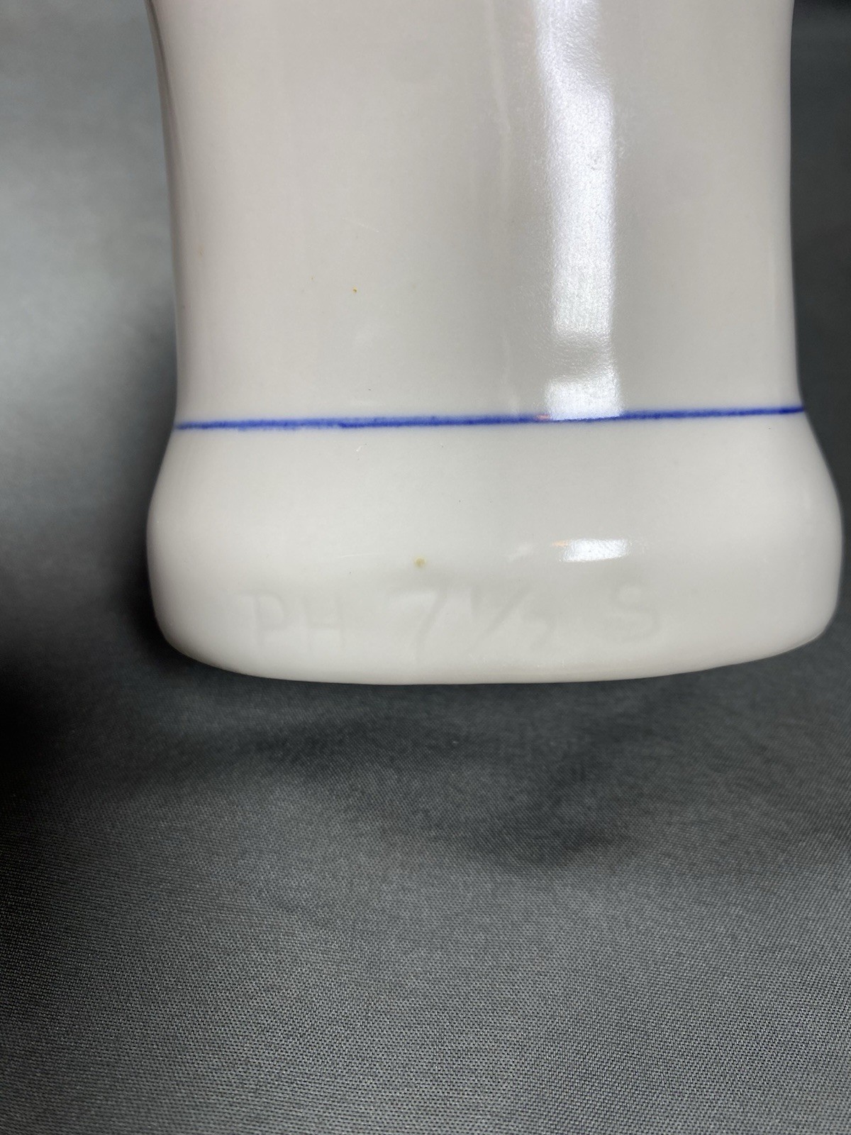 VINTAGE GLOVE MOLD RIGHT HAND 1972 GENERAL PORCELAIN TRENTON NJ SIZE 7 1/2