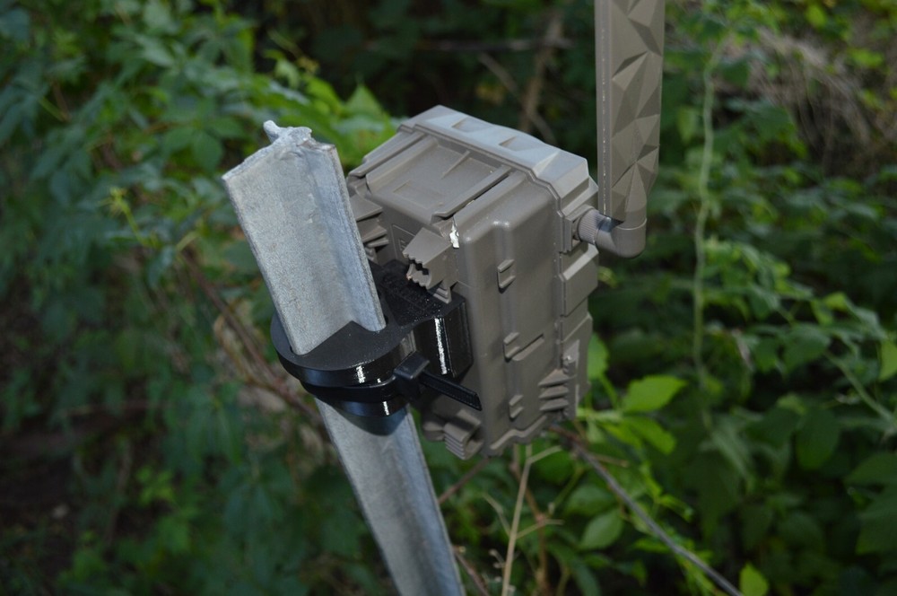 REVISED Tactacam Reveal X T-post mount