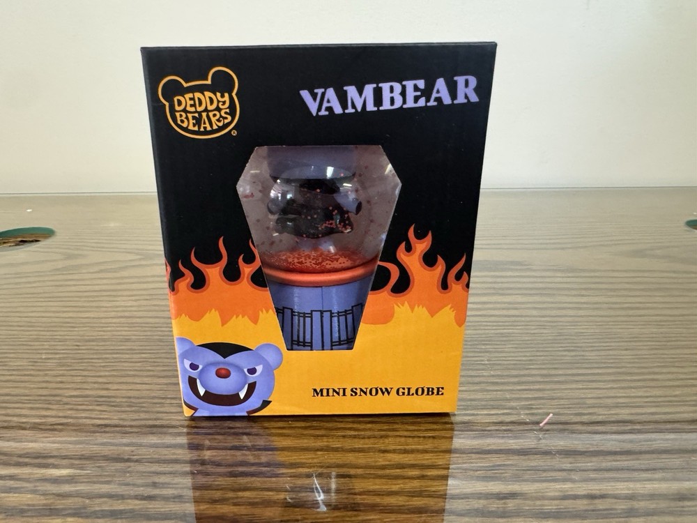 Deddy Bears Vambear Mini Snow Globe