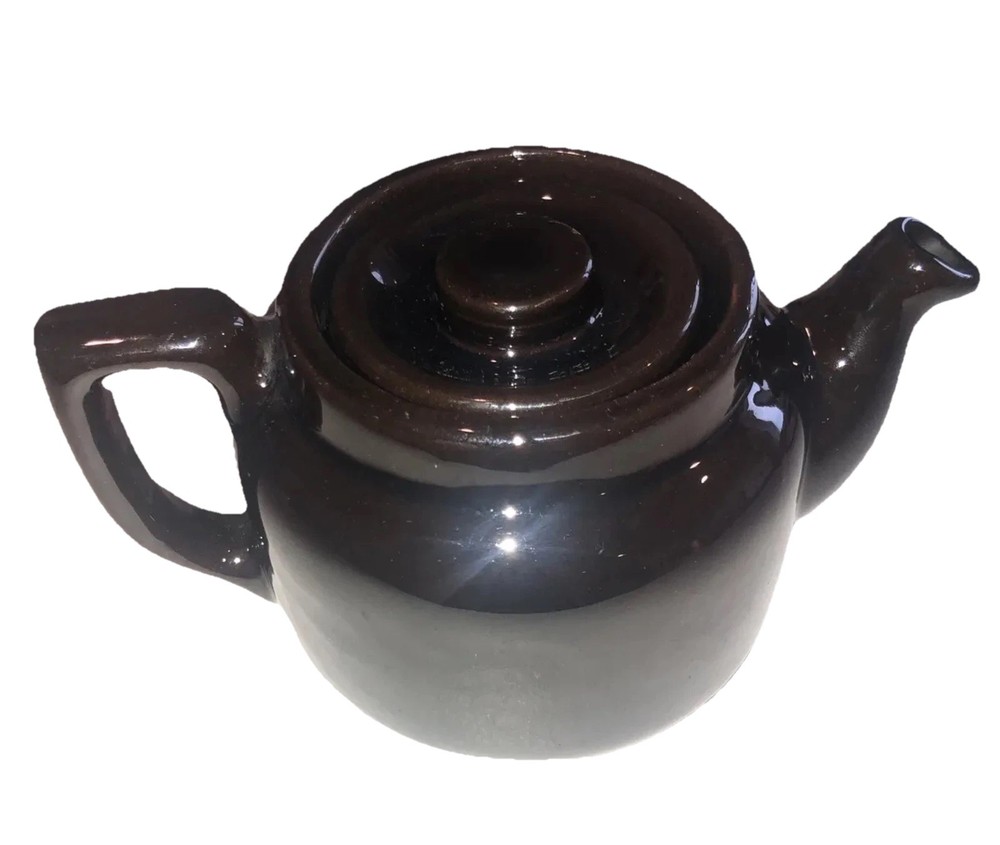 Redware Canada Round Teapot Black Tea Coffee Pot
