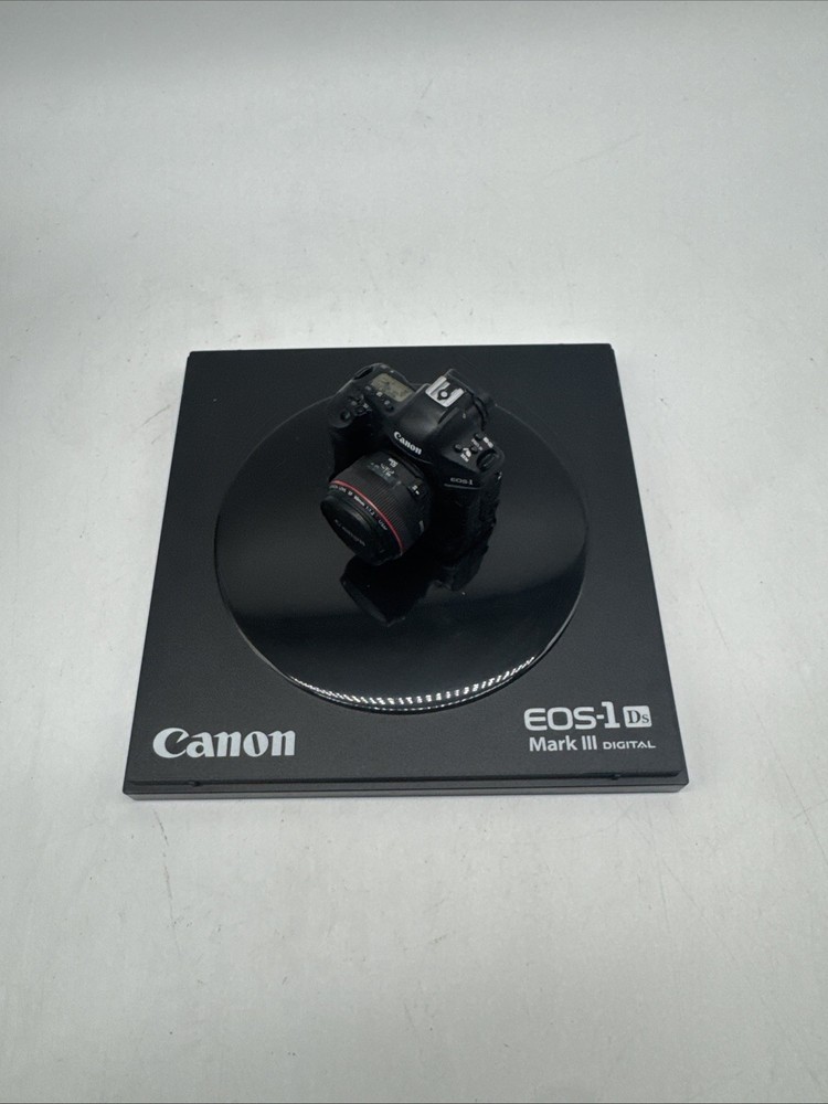 Canon EOS-1 Mark III Miniature Model 1:4 Scale