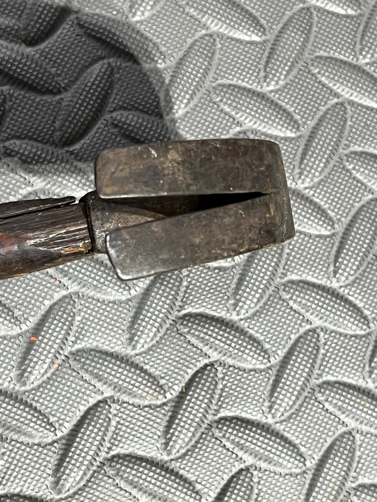 Antique claw hammer (26965)