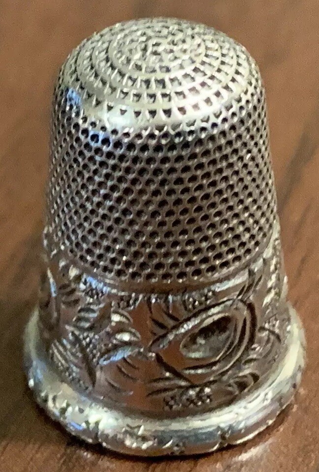 1887 Hallmarked Birmingham, England, Sterling Thimble