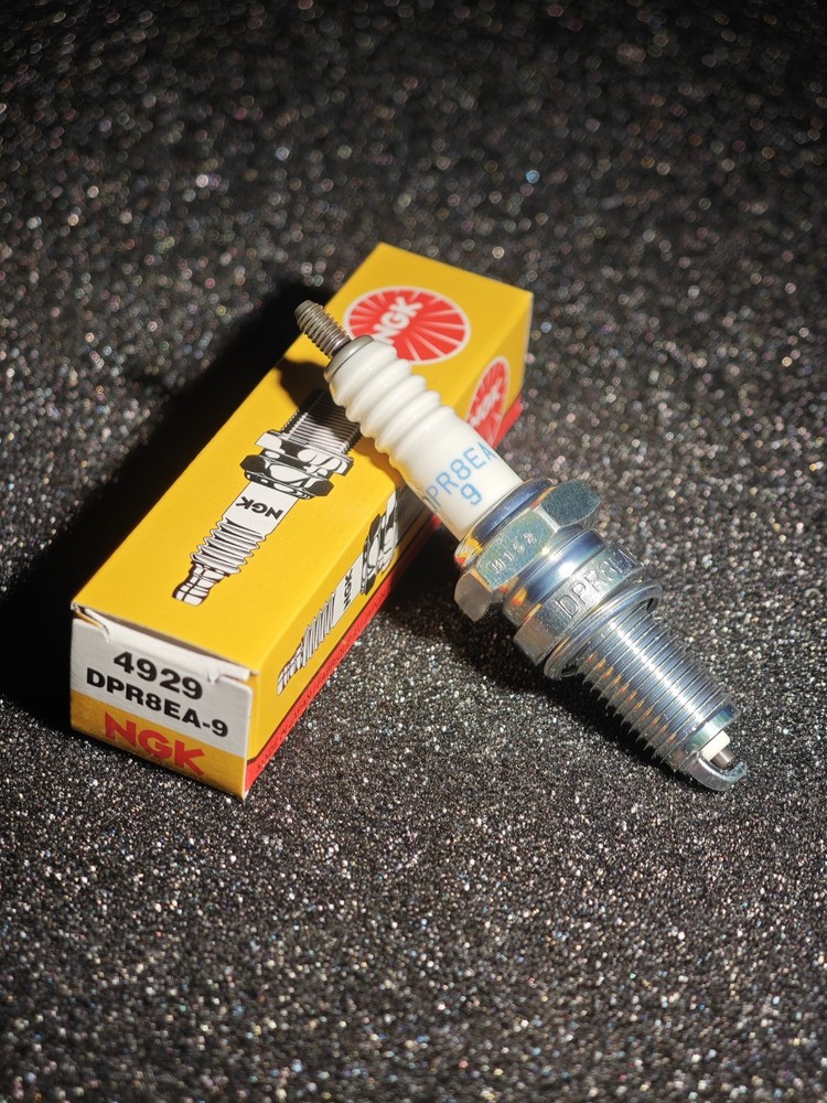 NGK Candle - DPR8EA-9