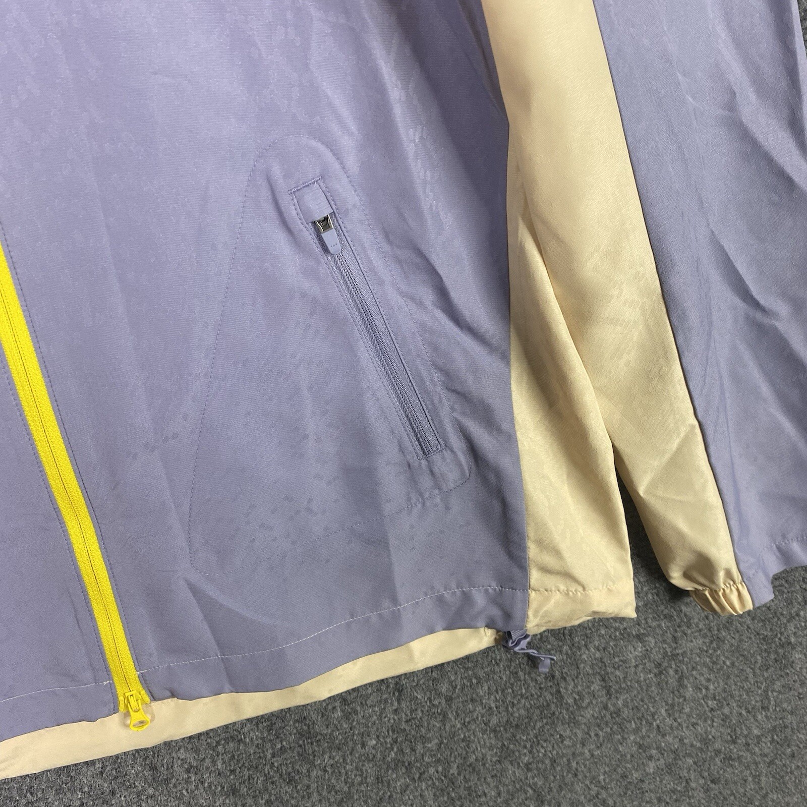 Adidas 2023 Boston Marathon Celebration Jacket Mens Medium Running HY0263 - New