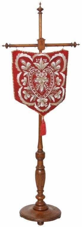 ANTIQUE VICTORIAN OAK & WALNUT BEADED NEEDLEPOINT FIRESCREEN