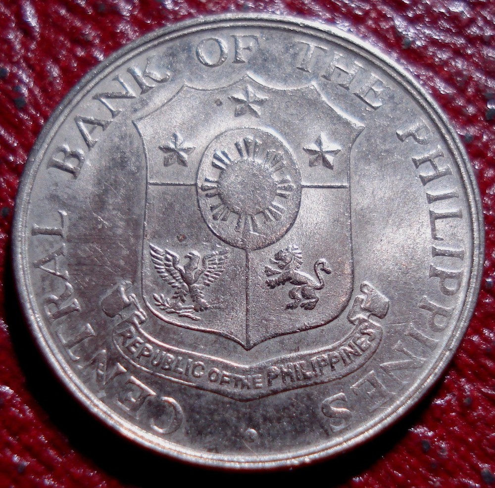 1966 PHILIPPINES 10 CENTAVOS IN AU CONDITION