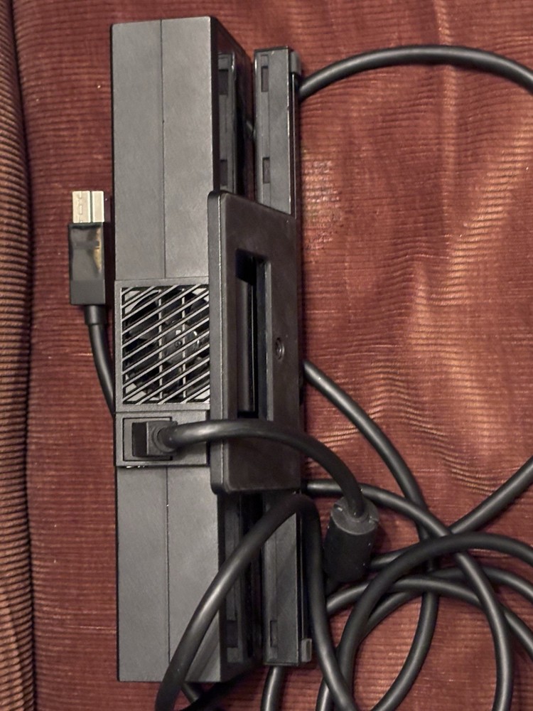 Microsoft Xbox One Kinect Sensor Bar Black Untested