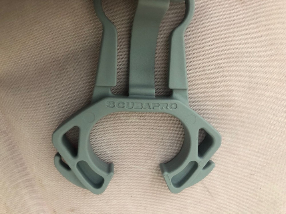 SCUBA REGULATOR SECOND STAGE PROTECTION CLIP NICE!