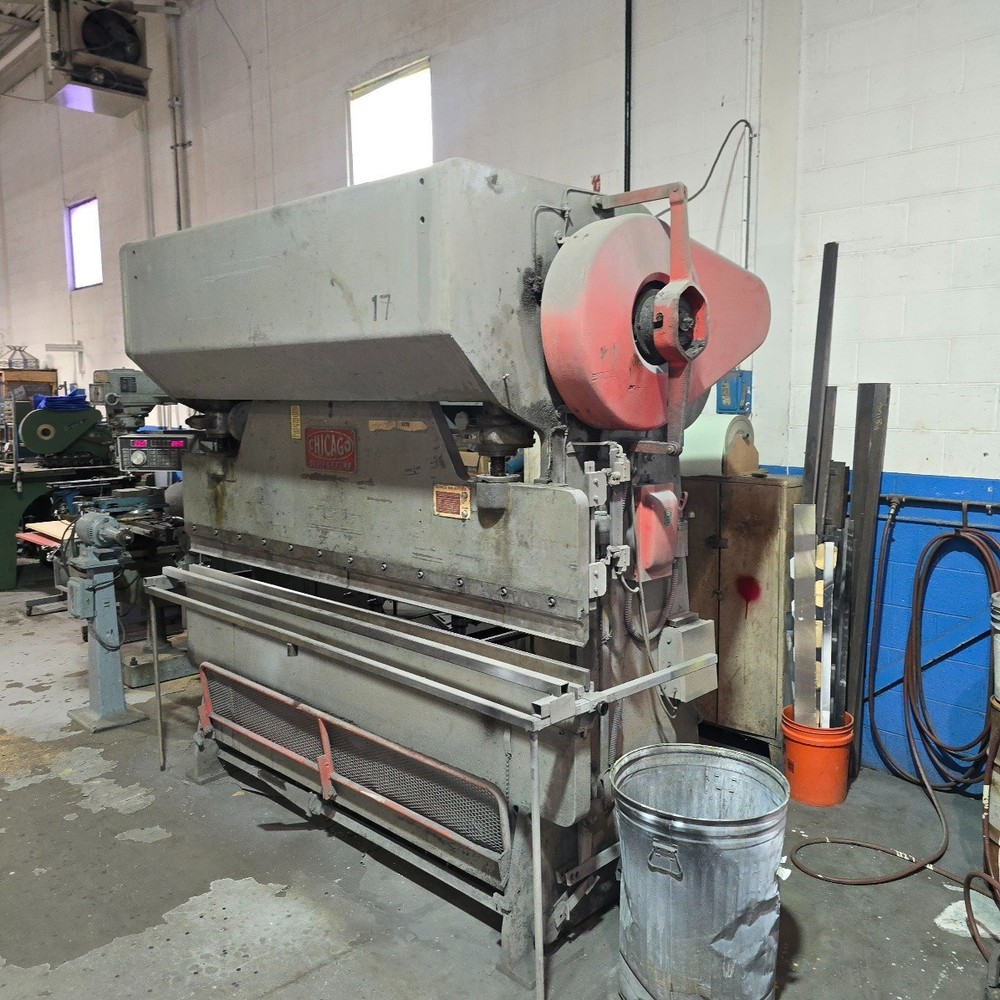 CHICAGO 55 TON PRESS BRAKE WITH BACKGAGE