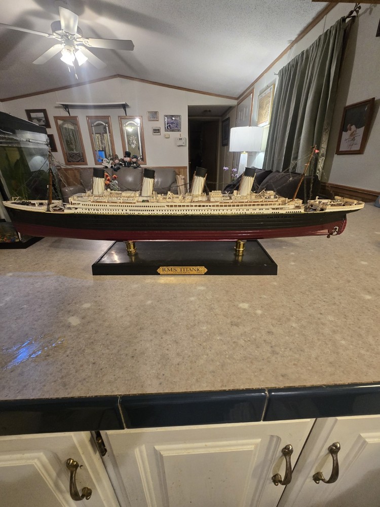 1912 RMS Titanic Centennial 2012 Plastic