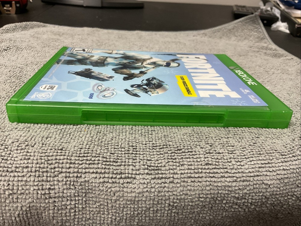 Fortnite Deep Frost Bundle - Microsoft Xbox One CASE ONLY