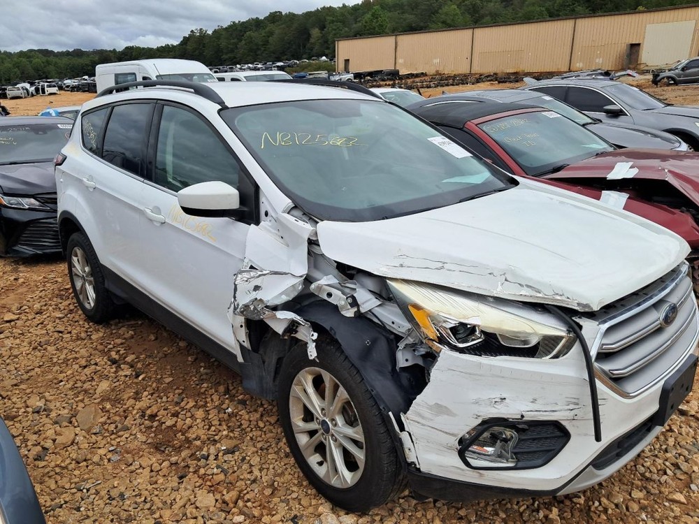 Console Front Floor SE Fits 17-19 ESCAPE 4807164