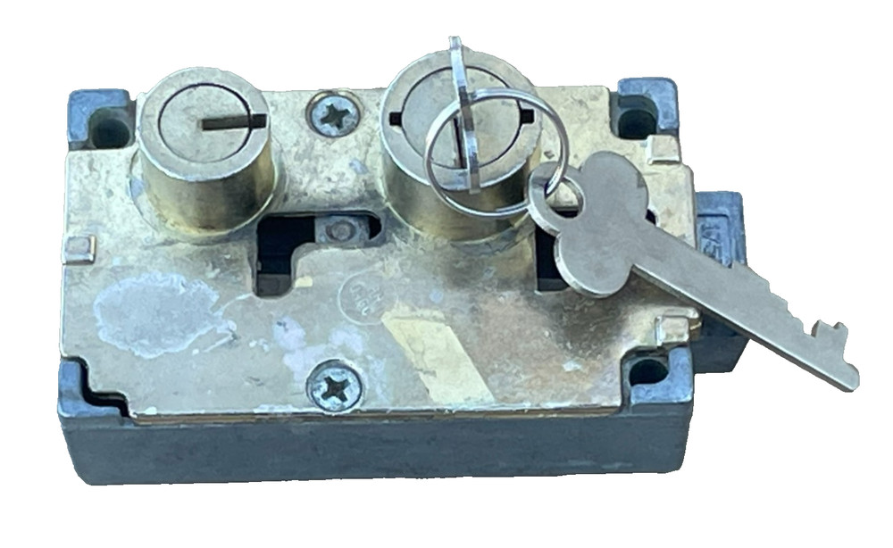 Diebolt Safe Deposit Box Lock w/ Key, 17570-B, 497L NOS