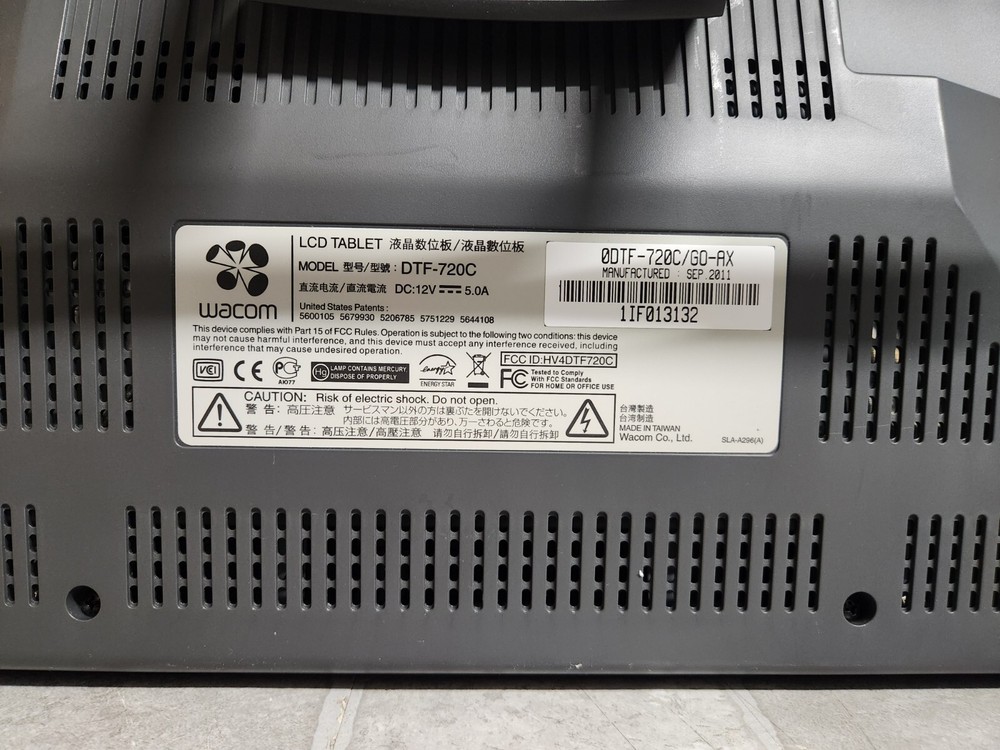 Wacom LCD tablet DTF-720 Interactive Pen Display