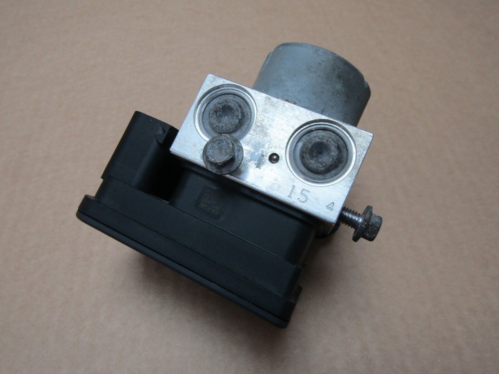 Triumph Tiger 900 Rally Pro 2020 ABS pump control unit module (14027)