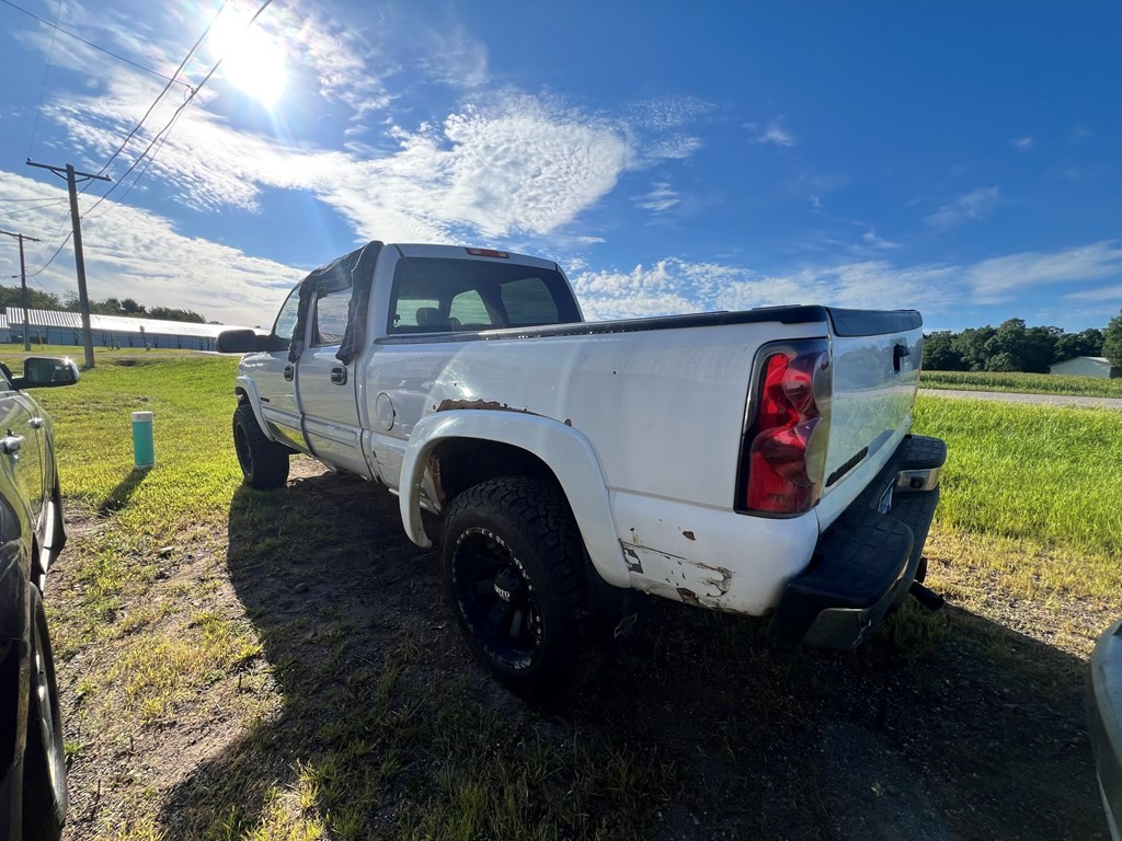 2005 Chevy Silverado 2500 2500HD CD Player AM FM Stereo Radio OEM