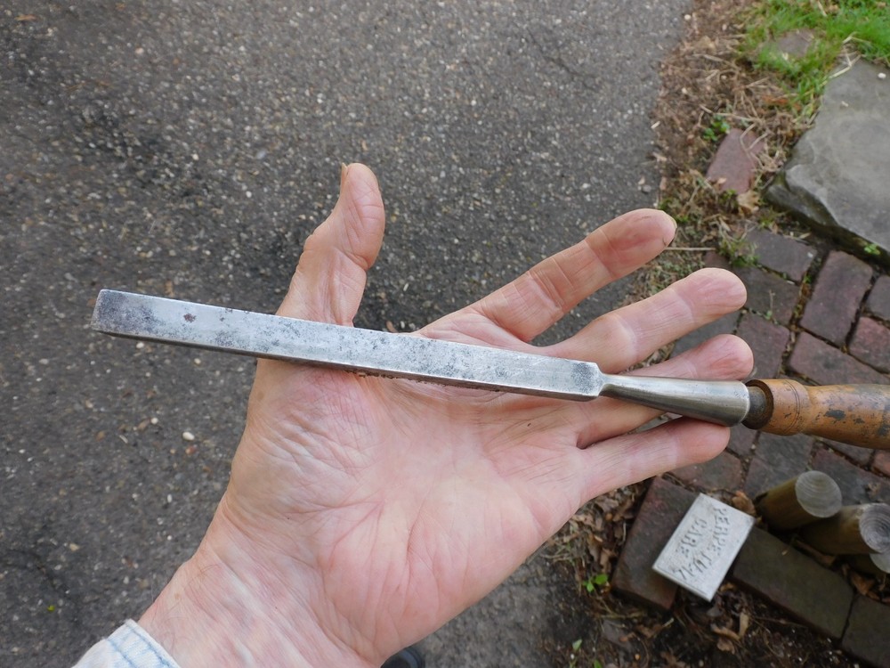 VINTAGE UNBRANDED 1/2" WIDE SOCKET CHISEL TOOL