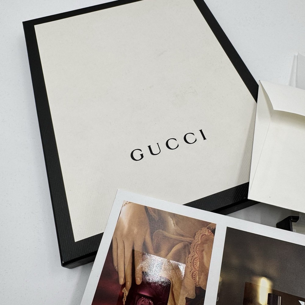 GUCCI EMPTY BOX 9” X 6.5” X 1.5 in WITH INSERTS Envelope Tissue Sample Perfume