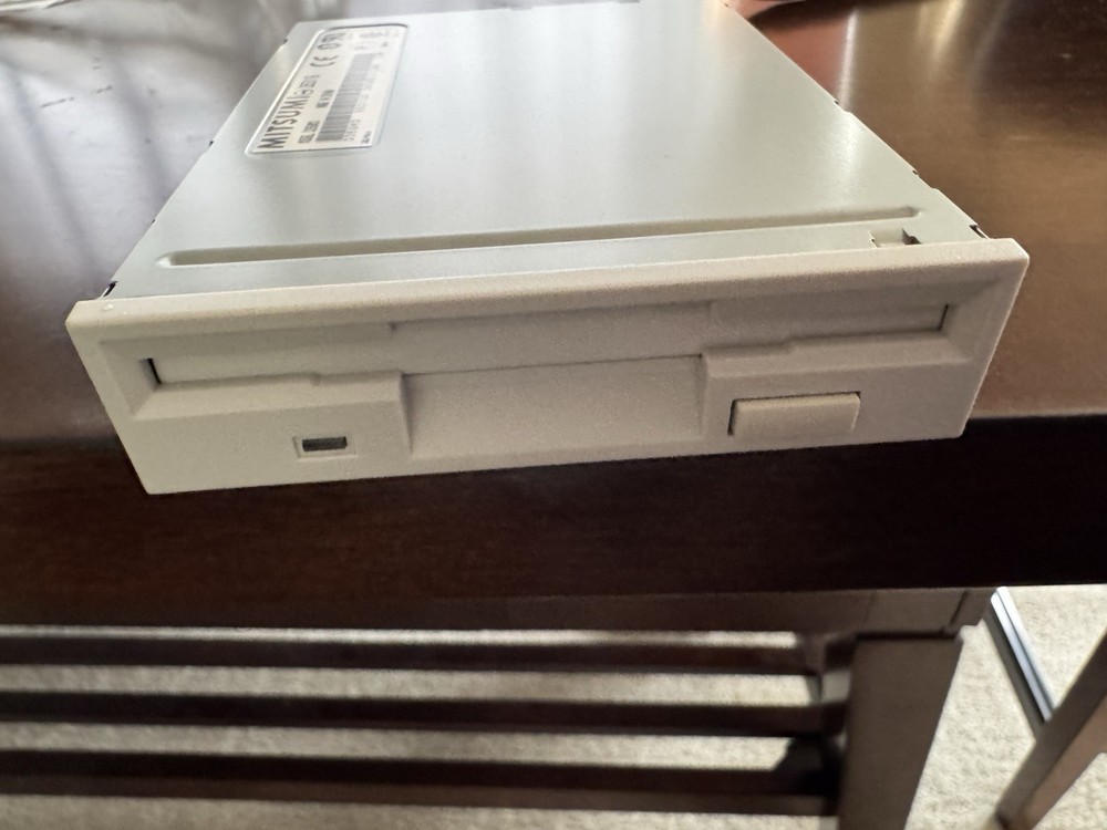 MITSUMI D359M3 3.5" FLOPPY DRIVE