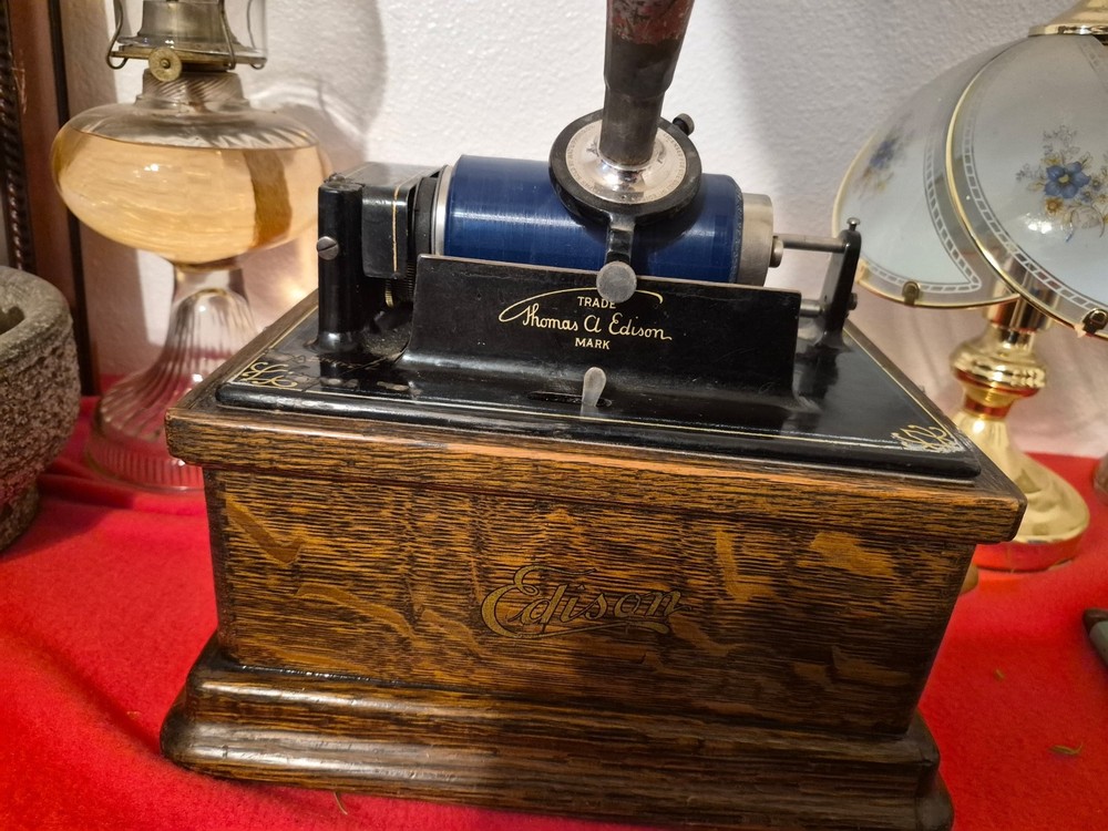 Antique Edison Fireside Phonograph - WORKING With Records BUNDLE.