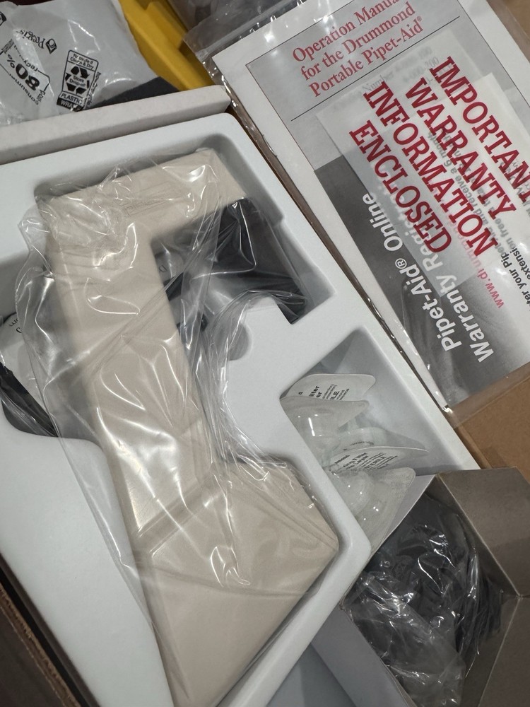Drummond Pipet-Aid Portable Device