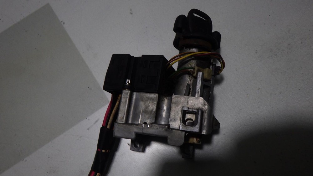 02 GMC SAVANA 3500 VAN Ignition W/Key