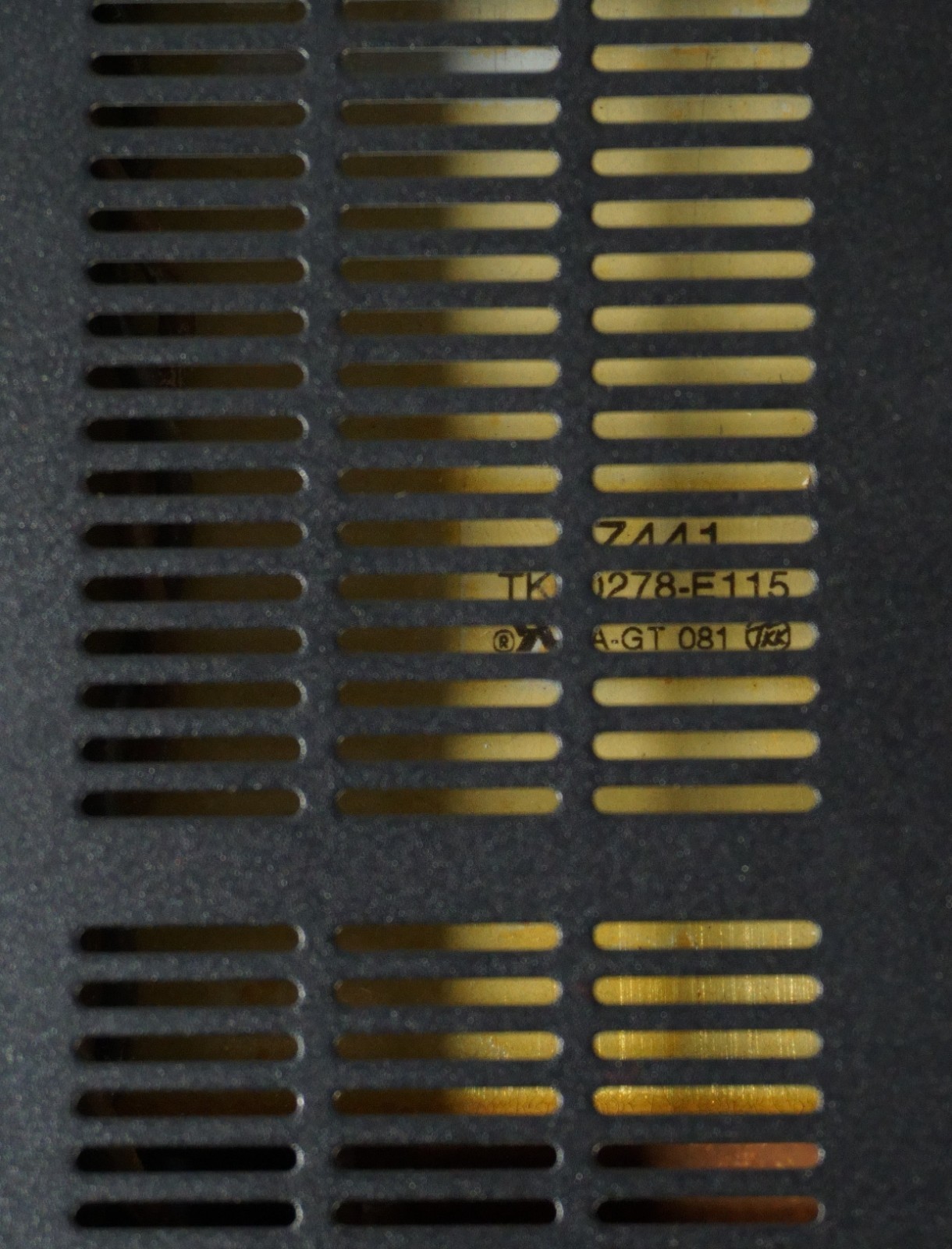 Yamaha RX-V3000 Natural Sound AV Receiver and Remote bundle (A-1-T)