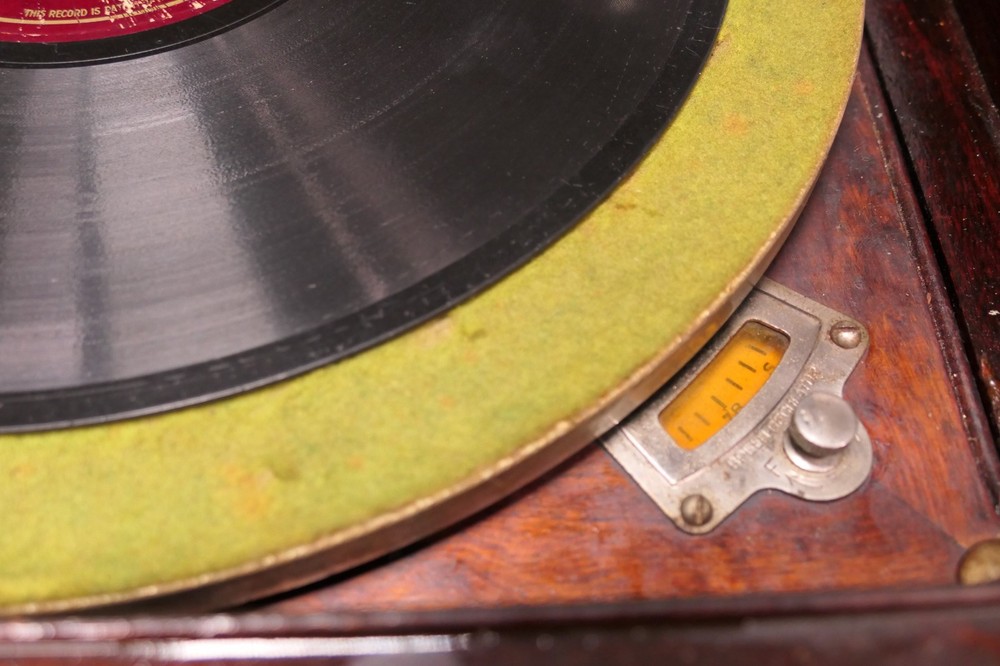 Victrola Victor Talking Machine VV-IX. Working.