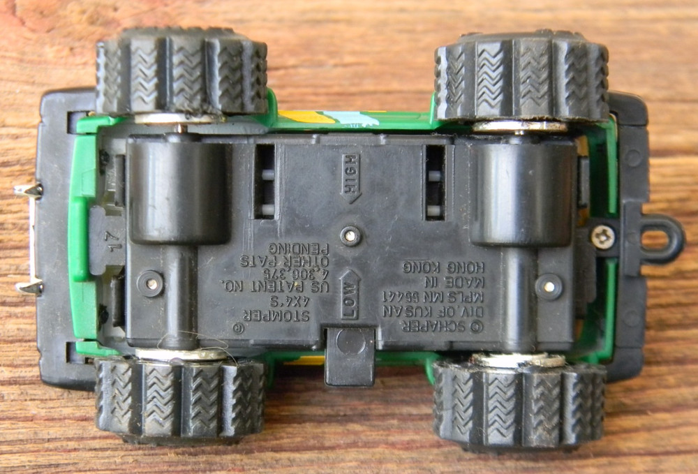 Schaper Stomper 4x4's Subaru Hatchback (Green)