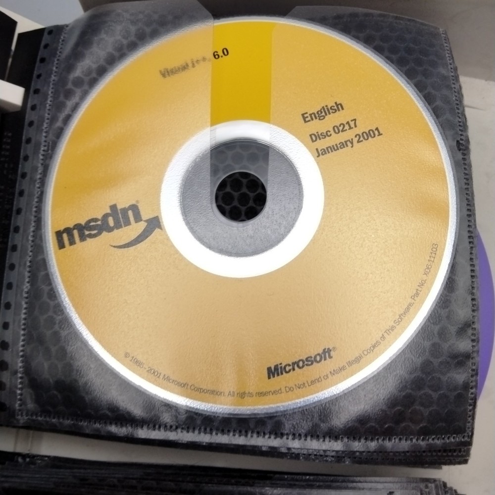 MSDN Subscription Software Library 2001 Including Codename Whistler