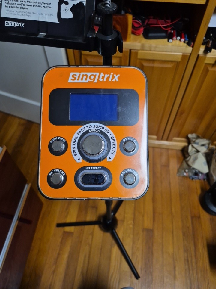 Singtrix With Stand