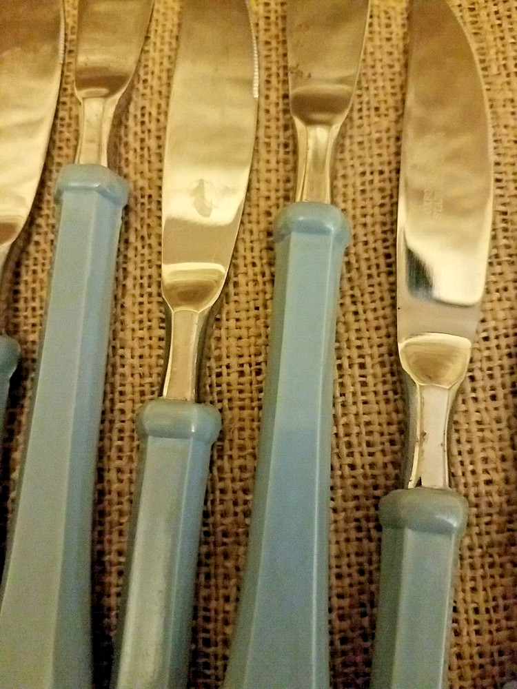 Oxford Hall Flatware Blue Hexagon Handles 12 Piece