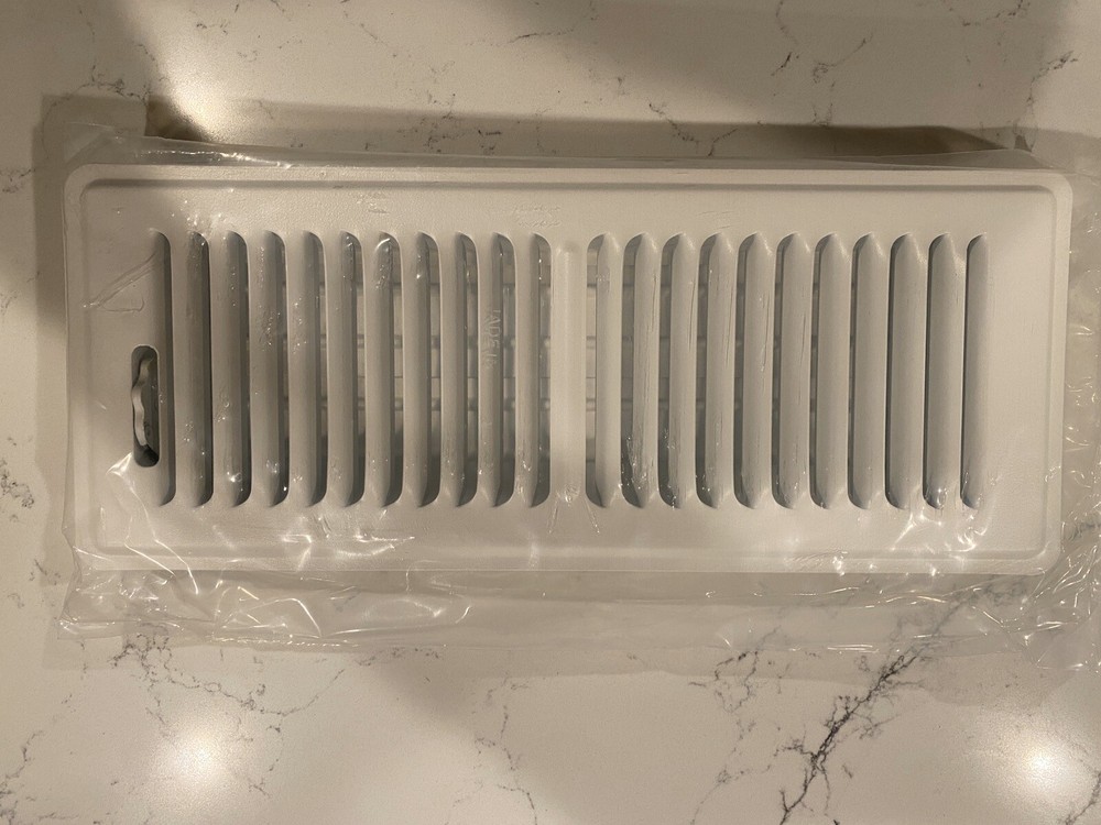Shoemaker 325 4"X12" White Floor Diffuser