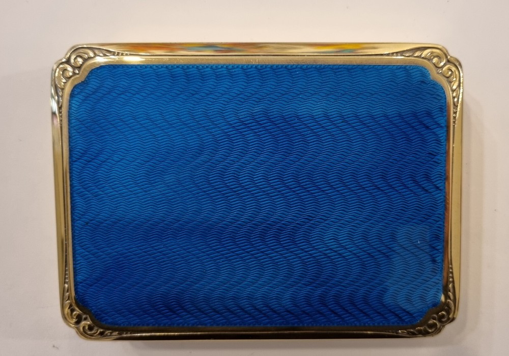 BEAUTIFUL SILVER ENAMEL BOX size 319