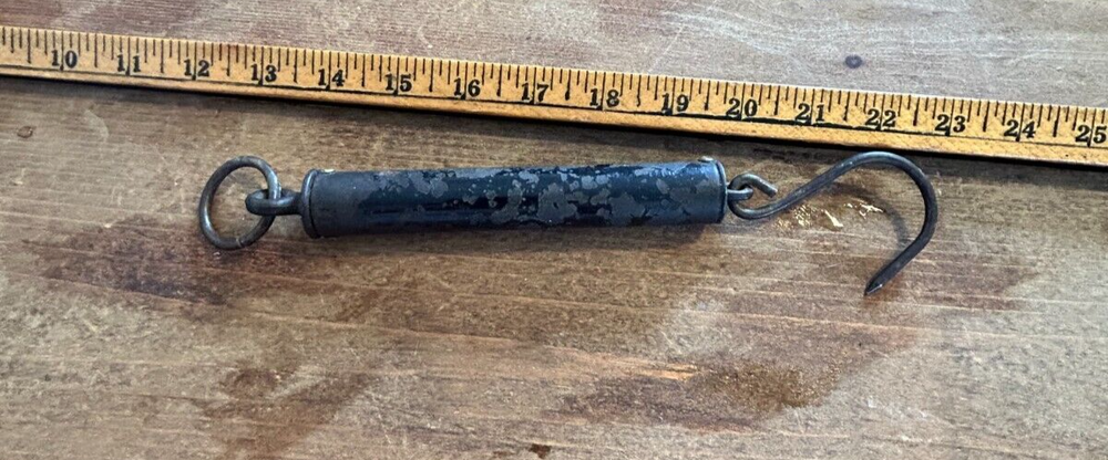 Vintage Unbranded Fish Spring Scale