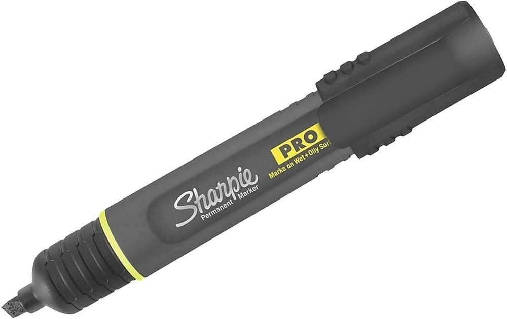 Pro Permanent Marker Medium Chisel Tip Black 12 Count 2018326