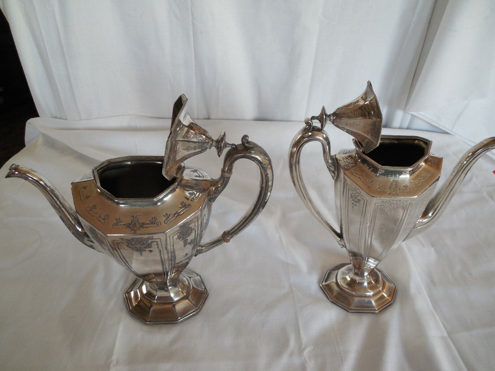 Reed Barton Art Deco silver tea & coffee pots monogrammed A