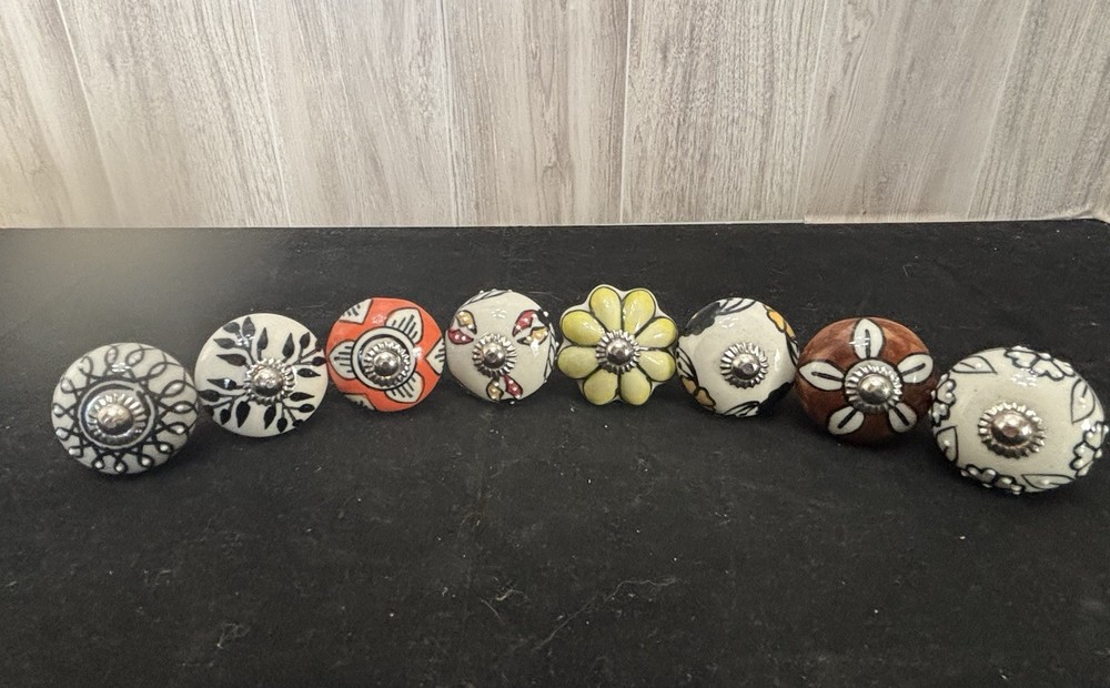 8 Hand painted Ceramic Knobs Pulls Drawer Cabinet Dresser Jewelry Box Multi